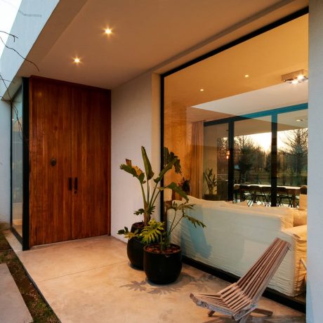 Ingreso de casa en barrio privado